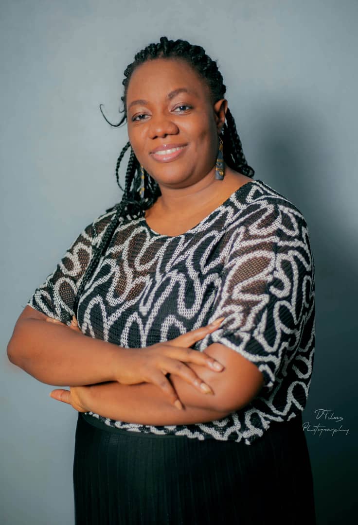 Portrait of Mme Tebo Louise, HSE Professional